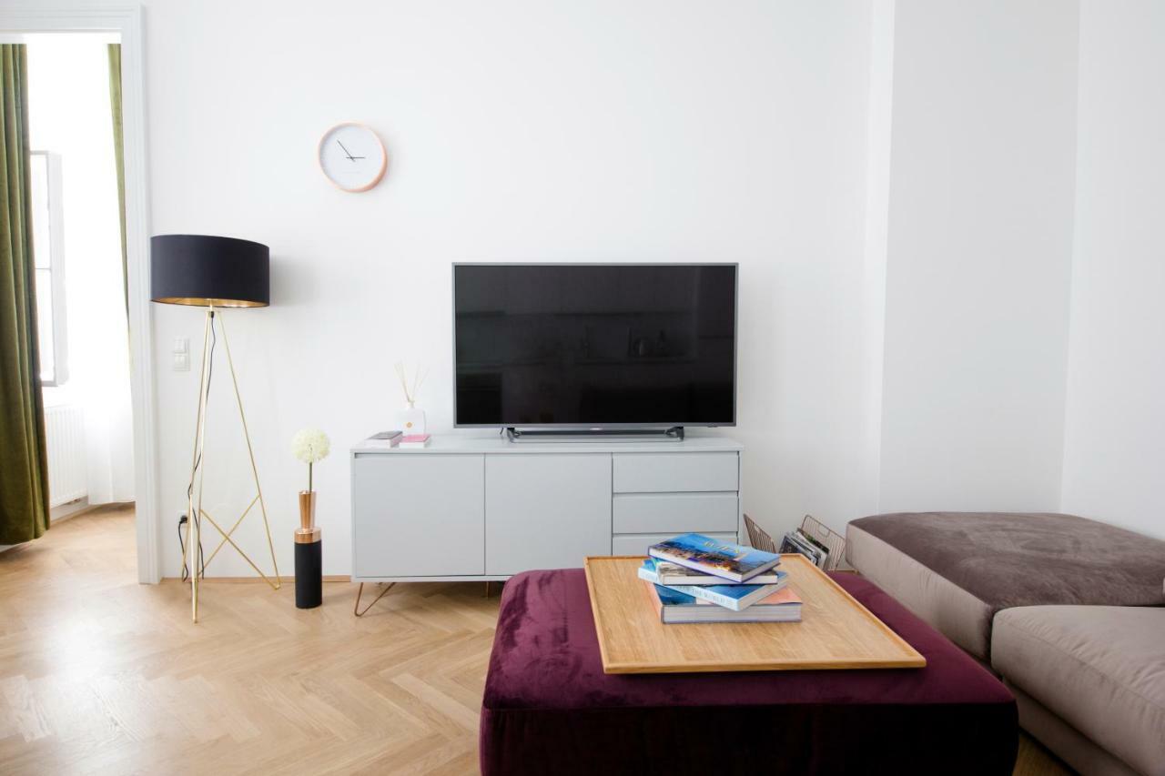 Studio Apartments Opera - Mai'S Apartments فيينا المظهر الخارجي الصورة