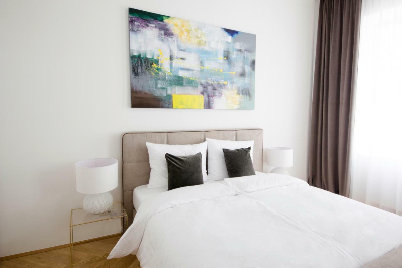 Studio Apartments Opera - Mai'S Apartments فيينا المظهر الخارجي الصورة