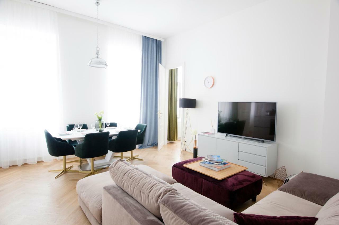 Studio Apartments Opera - Mai'S Apartments فيينا المظهر الخارجي الصورة