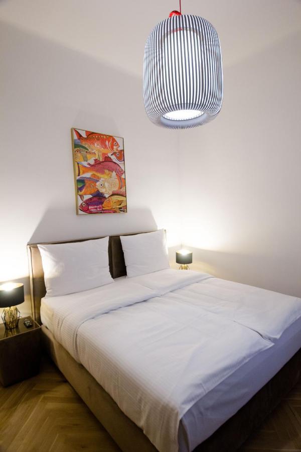 Studio Apartments Opera - Mai'S Apartments فيينا المظهر الخارجي الصورة